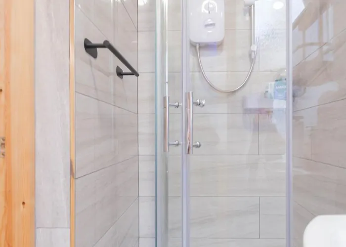 Luxury - Free Parking - Great Location Apartament *