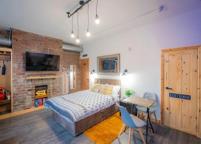 Luxury - Free Parking - Great Location Апартаменти *